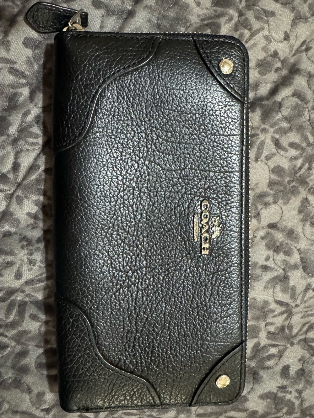 Coach Mickie Black Pebbled Leather Zip-Around Wallwt